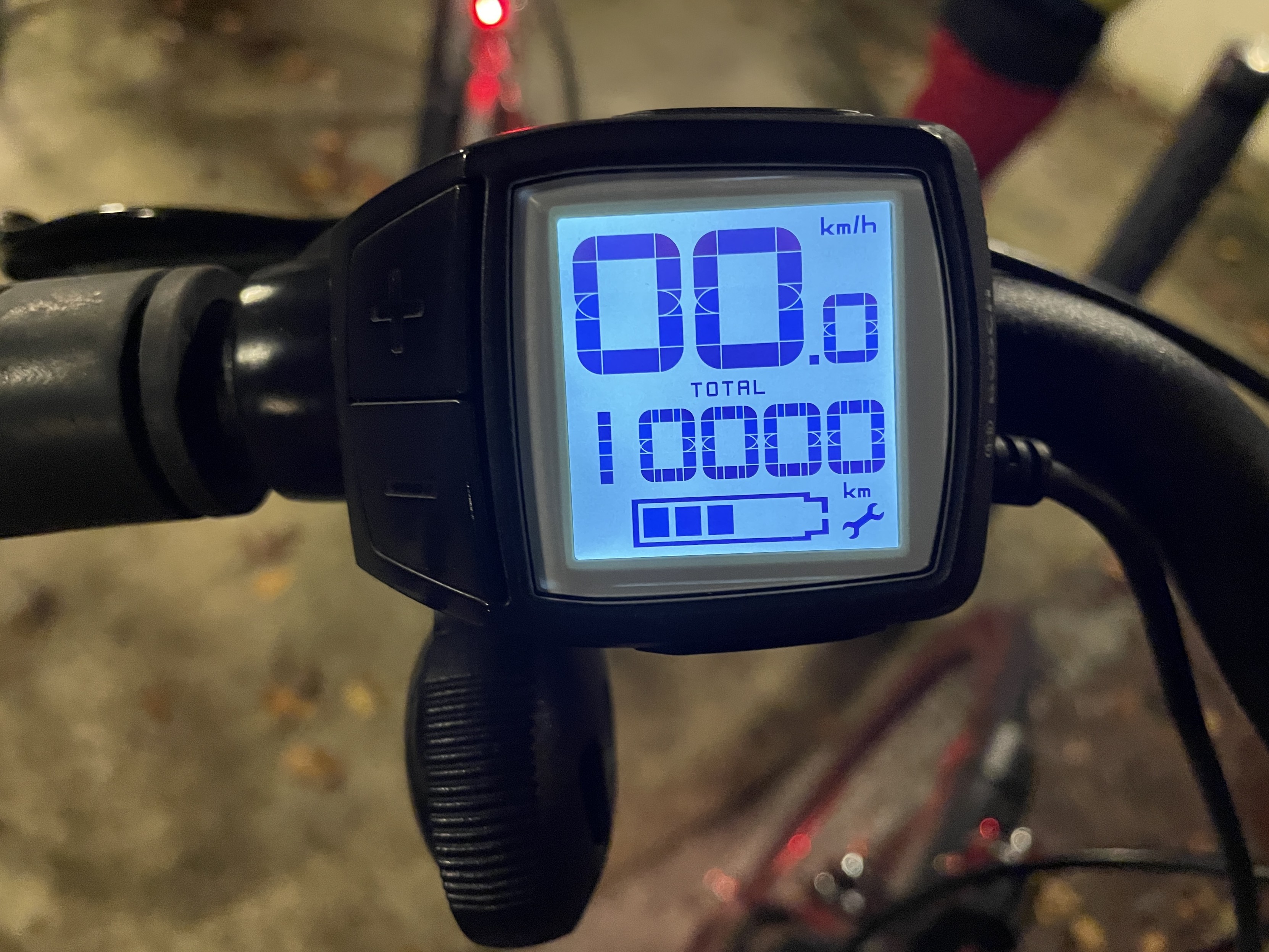 Mon compteur vélo affichant 10 000km
